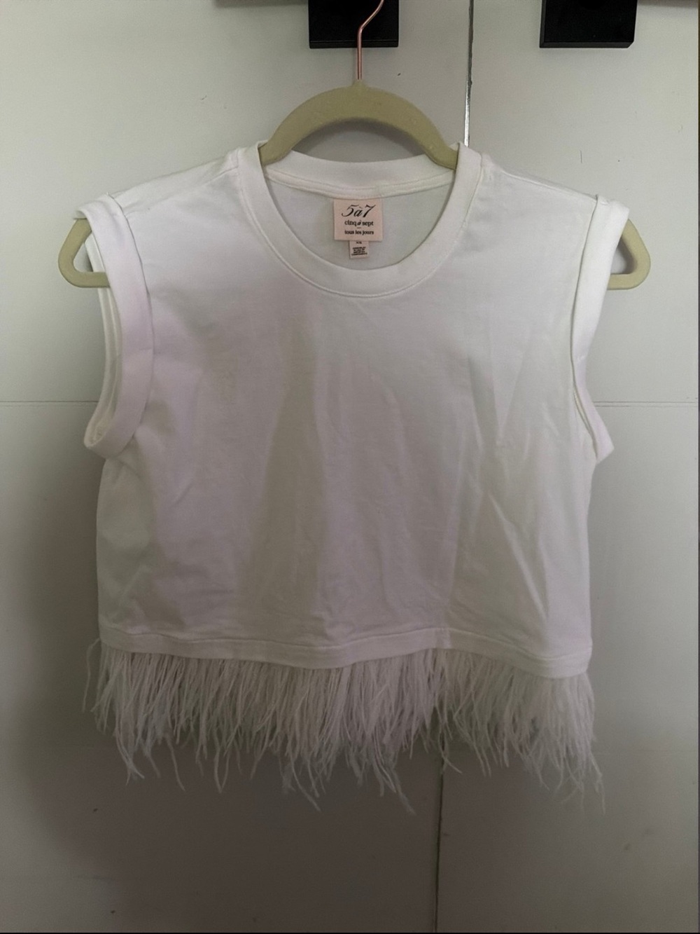 Cinq a sept feather tee xs